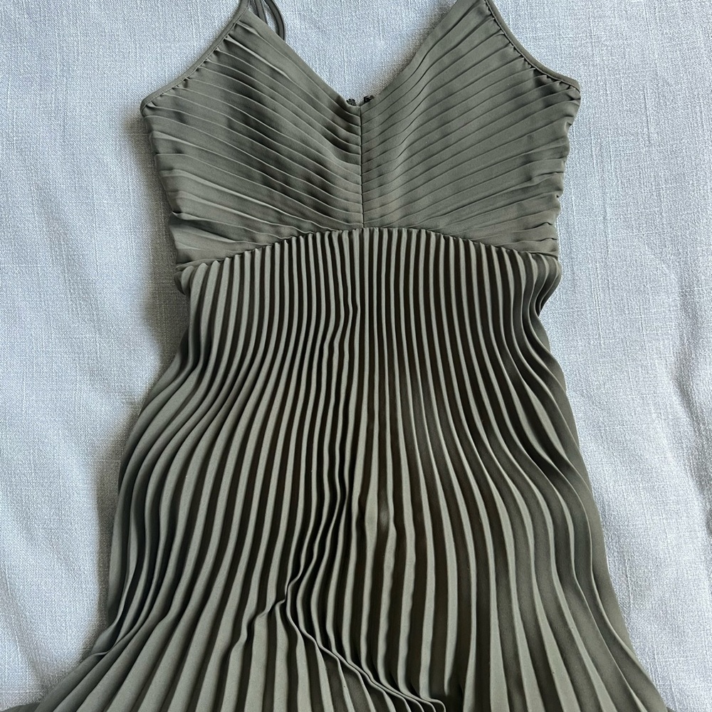 Babaton Strapless Olive Dress